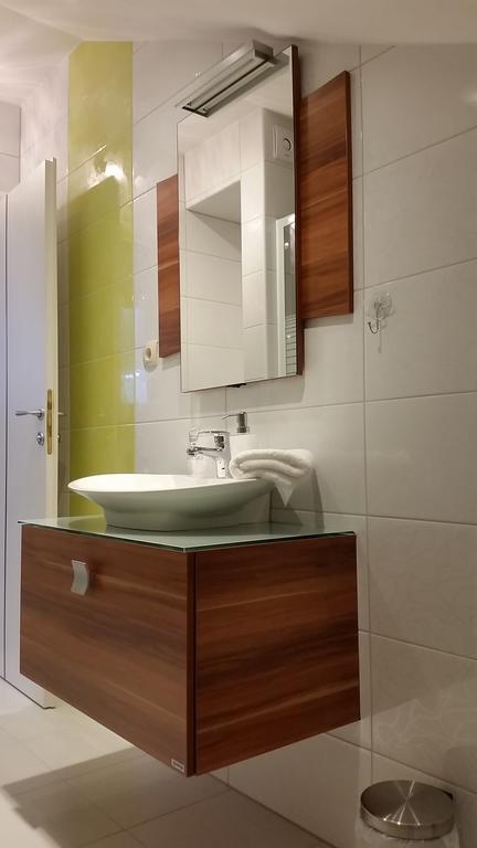 טרוגיר Apartments Sanja מראה חיצוני תמונה