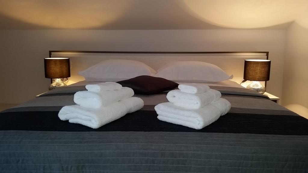 טרוגיר Apartments Sanja מראה חיצוני תמונה