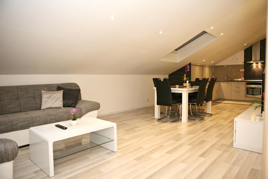טרוגיר Apartments Sanja מראה חיצוני תמונה