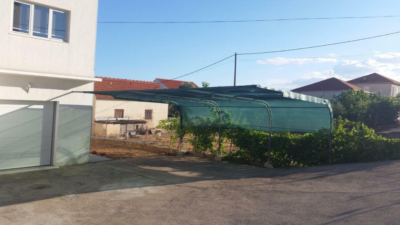 טרוגיר Apartments Sanja מראה חיצוני תמונה
